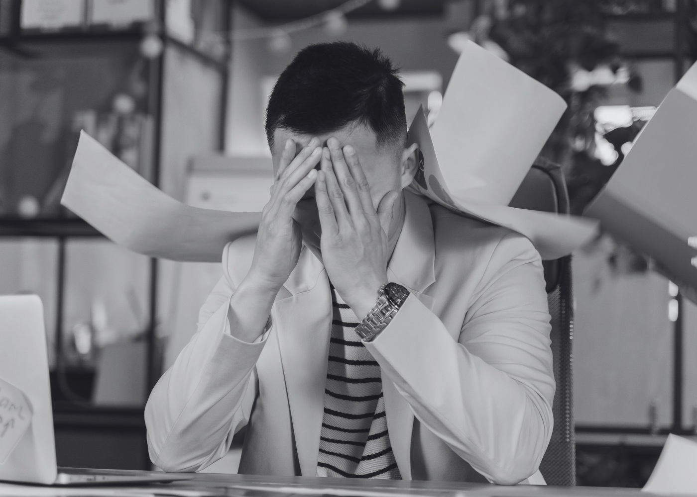 Bouncing Back: Why the Right Brain Supplement Beats Energy Drinks for Brain Fog & Motivation