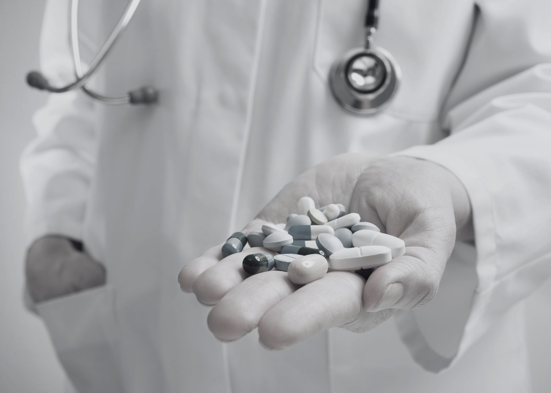 Adaptogens and Nootropics: How They Differ and How They Work Together